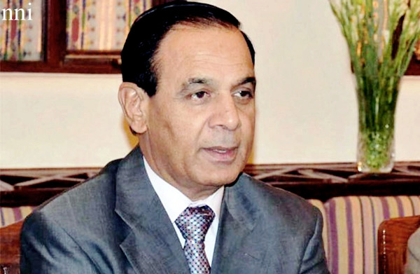 ویانا: چیئرمین نیب قمر زمان چوہدری اپنے دورے کے دوران میڈیا سے گفتگو کر رہے ہیں