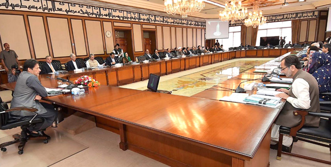 اسلام آباد:۔ وزیر اعظم عمران خان کابینہ اجلاس کی صدارت کر رہے ہیں