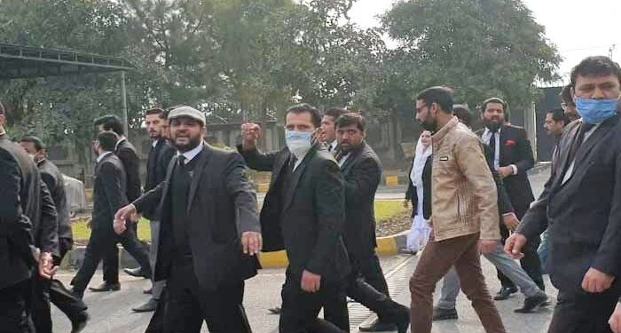 ہائی کورٹ حملہ کیس میں نامزد وکلاء پر 30 مئی کو فرد جرم عائد کرنے کا فیصلہ