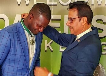 ڈیرن سیمی کے لئے ستارہ پاکستان کا اعزاز۔