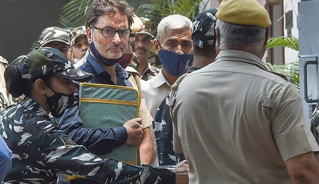 یسین ملک کو عمر قید کی سزا سنا دی گئی