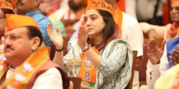 گستاخانہ بیان دینے والی بی جے پی رہنما  نوپور شرما غائب ہو گئی۔