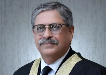 بیرون ملک مقیم پاکستانیوں کو ووٹ کے حق سے محروم نہیں کیا گیا۔ جسٹس اطہر من اللہ