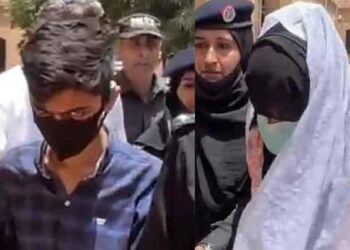 سندھ ہائی کورٹ نے دعا زہرہ کو اپنی قسمت کا فیصلہ کرنے کی اجازت دے دی۔