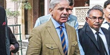 رمضان شوگر ملز ریفرنس کیس کی سماعت کے سلسلے میں وزیر اعظم احتساب عدالت میں پیش