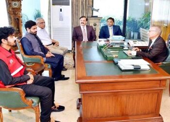 چینی شہری کی جان بچانے والے رضاکار سے صدر پاکستان کی ملاقات