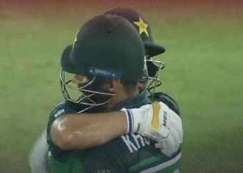 پاکستان نے ویسٹ انڈیز  کو 5 وکٹوں سے شکست دے دی۔