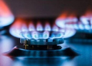 اوگرا نے گیس کی قیمتیں45 فیصد بڑھانے کی منظوری دے دی