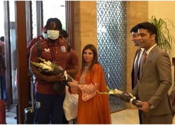 پاکستان اور ویسٹ انڈیز کی کرکٹ ٹیمیں ملتان پہنچ گئیں