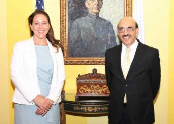 امریکہ کی چیف اکانومسٹ کی پاکستانی سفیر سے ملاقات