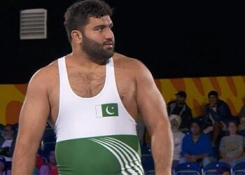 کامن ویلتھ ریسلنگ میں زمان انور  نے پاکستان کے لئےسلور میڈل جیت لیا