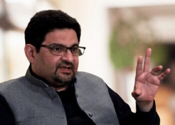 وزیر خزانہ نے ٹیکس سے متعلق غلطی کا اعتراف کر لیا