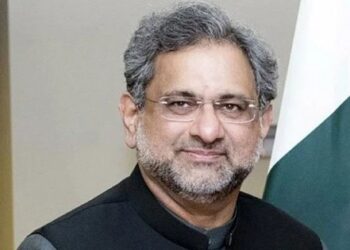 شاہد خاقان عباسی کے خلاف ایل این جی ریفرنس خارج کرنے کی درخواست دائر