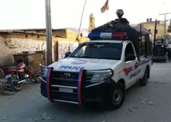 لکی مروت میں پولیس وین پر دہشت گردوں کا حملہ چھ پولیس اہلکار شہید