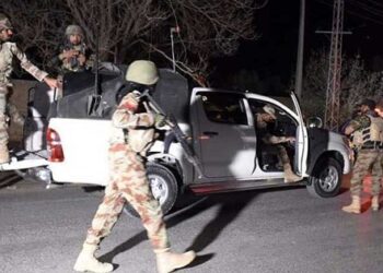 ہوشاب میں 10 دہشت گرد ہلاک، ایک زخمی حالت میں گرفتار