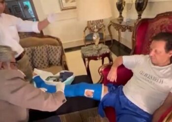 عمران خان کے زخموں کی فوٹیج پہلی بار منظر عام  پر آ گئی