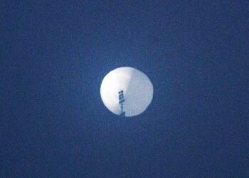 امریکی ریاست مونٹانا کے حساس مقامات کے اوپر مشکوک غبارے کی پرواز