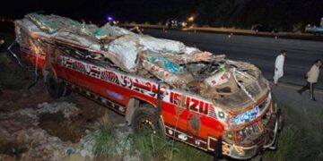 کلر کہار میں باراتیوں کی بس الٹ گئی 14 جاں بحق 63 زخمی