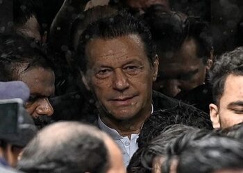 انسداد دہشت گردی کی عدالت نے عمران خان کو اگلی پیشی پر حاضری یقینی بنانے کا حکم دے دیا