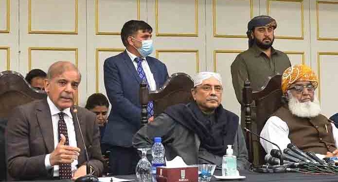 مولانا فضل الرحمن کی زیر صدارت پی ڈی ایم کا اجلاس جاری’ملک میں ایمرجنسی کا آپشن زیر بحث