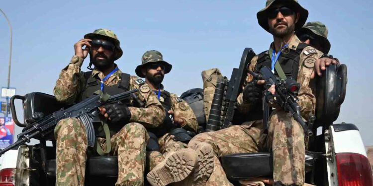 پنجاب میں امن و امان کی صورتحال بہتر بنانے کیلئے پاک فوج تعینات کرنے کی منظوری