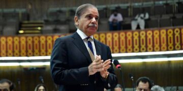 شرپسندوں کیخلاف  آرمی ایکٹ کے تحت مقدمات چلیں گے: وزیراعظم کا قومی اسمبلی میں خیال