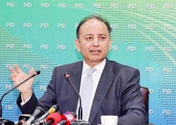 عوام کے لئے سستے پیٹرول پیکج پر عملدرامد ممکن نہیں لیکن روسی تیل سے ایندھن سستا ہو گا: مصدق ملک