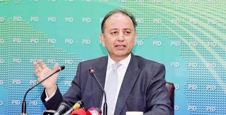 عوام کے لئے سستے پیٹرول پیکج پر عملدرامد ممکن نہیں لیکن روسی تیل سے ایندھن سستا ہو گا: مصدق ملک