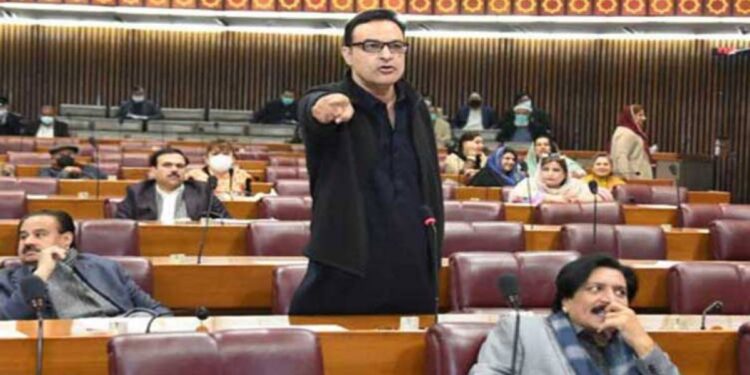 اگر سپریم کورٹ نے آڈٹ نہیں کرانا تو آئین پاکستان کو پھاڑ کر پھینک دیں:-پبلک اکاؤنٹس کمیٹی کے چیئرمین نور عالم خان