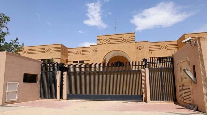برسوں سے بند ایران کا سعودی عرب میں سفارت خانہ آج دوبارہ کھل جائے گا