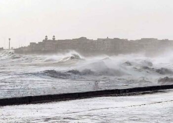 پاک بحریہ سمندری طوفان بپر جوئے کے پیش نظر ہائی الرٹ