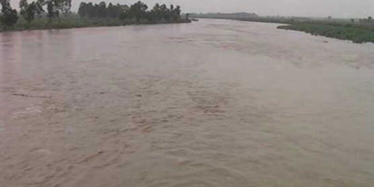 دریائے ستلج میں گنڈا سنگھ کے مقام پر انتہائی اونچے درجے کا سیلاب
