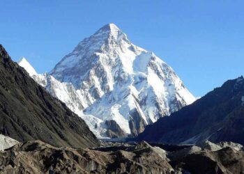 ایک سال قبل کے ٹو پر لاپتہ ہونے والے افغان کوہ پیما کی لاش برآمد