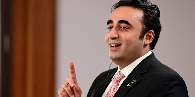 آئین کے معاملے میں آصف زرداری کی رائے کا پابند نہیں ہوں، بلاول بھٹو