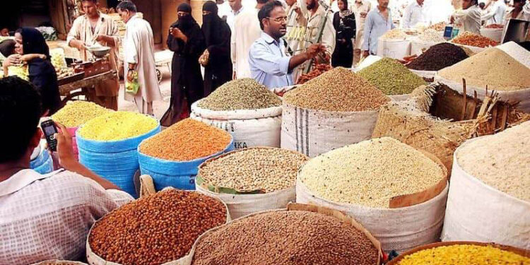 20 اشیاء ضروریہ کی قیمتیں بڑھ گئیں مہنگائی کی شرح 24.39 فیصد ریکارڈ، ادارہ شماریات