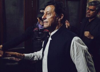 سائفر کیس کی جیل میں سماعت کے خلاف درخواست پر اسلام آباد ہائی کورٹ نے فریقین کو نوٹس جاری کر دیئے